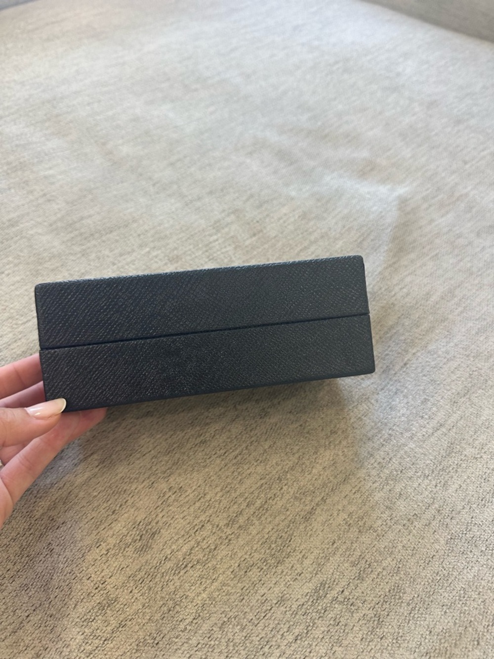 PRADA Box - Picture 2 of 8